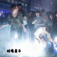 電音慢搖圖片照片_電音慢搖