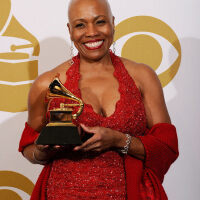 Dee Dee Bridgewater圖片照片_Dee Dee Bridgewater