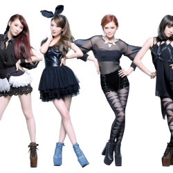 魔電女孩圖片照片_魔電女孩