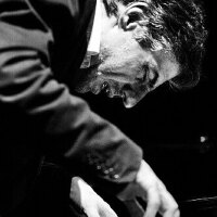 Giovanni Mirabassi圖片照片_Giovanni Mirabassi