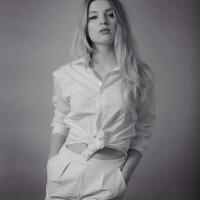 Polina Vita圖片照片_照片寫真