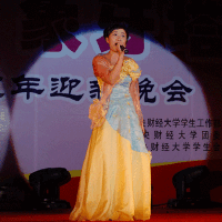 演唱：楊佳圖片照片_演唱：楊佳