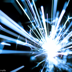 Sparks圖片照片_Sparks
