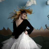 Emily West圖片照片_Emily West