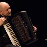 Accordion Tribe圖片照片_Accordion Tribe