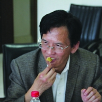 高揚圖片照片_高揚