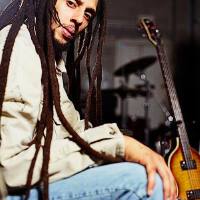 Julian Marley圖片照片
