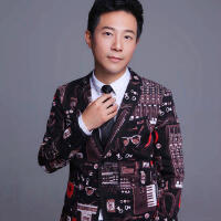 播音勇博圖片照片_照片寫真
