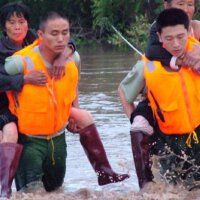 勇敢的人圖片照片_勇敢的人