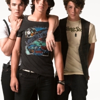 Jonas Brothers(龐克搖滾團圖片照片_Jonas Brothers(龐克搖滾團