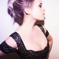 Kyla La Grange圖片照片_Kyla La Grange