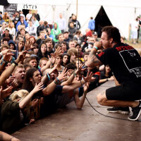 Stick to Your Guns圖片照片_Stick to Your Guns