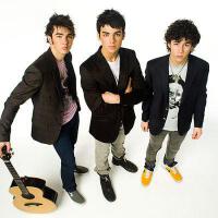 Jonas Brothers(龐克搖滾團圖片照片_Jonas Brothers(龐克搖滾團