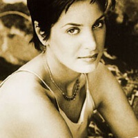 Chantal Kreviazuk圖片照片_Chantal Kreviazuk