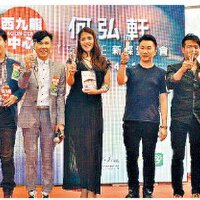 何弘軒圖片照片_何弘軒