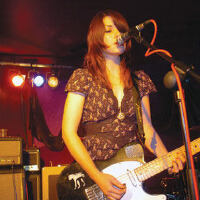 Blood Red Shoes圖片照片_Blood Red Shoes