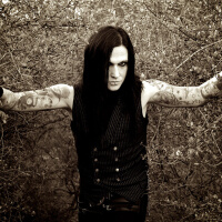 Wednesday 13圖片照片_Wednesday 13