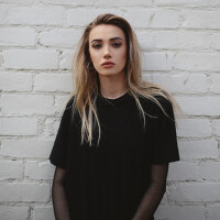 Olivia O'Brien圖片照片_照片寫真