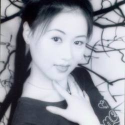 張藝圖片照片_張藝