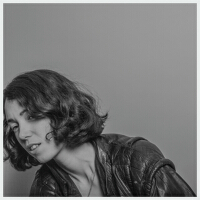 Kelly Lee Owens專輯_Kelly Lee OwensKelly Lee Owens最新專輯