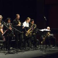 Holiday Jazz Ensemble Orchestra最新專輯_新專輯大全_專輯列表