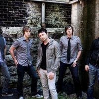 Finding Favour圖片照片_Finding Favour