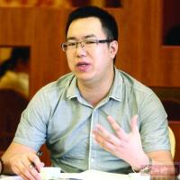 黃亮圖片照片_黃亮