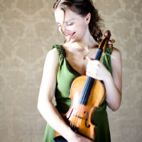 Julia Fischer圖片照片_Julia Fischer